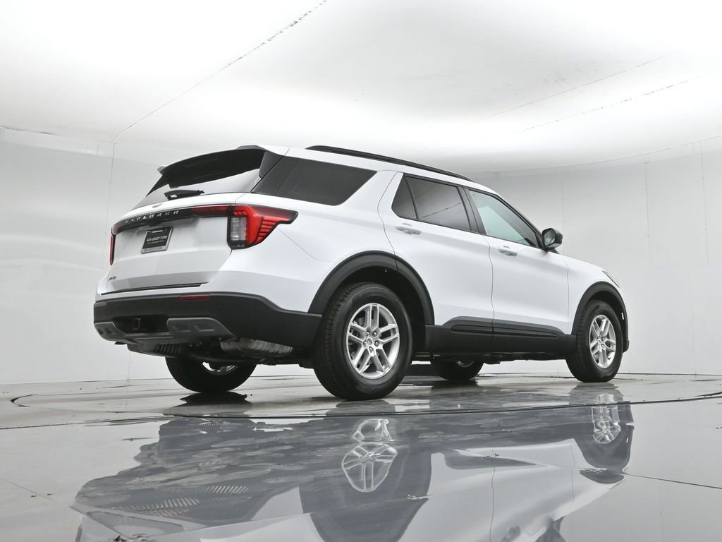 New 2026 Ford Explorer Active RWD image 44