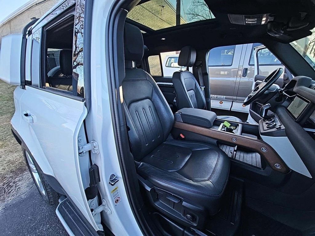 Used 2021 Land Rover Defender 110 S image 7