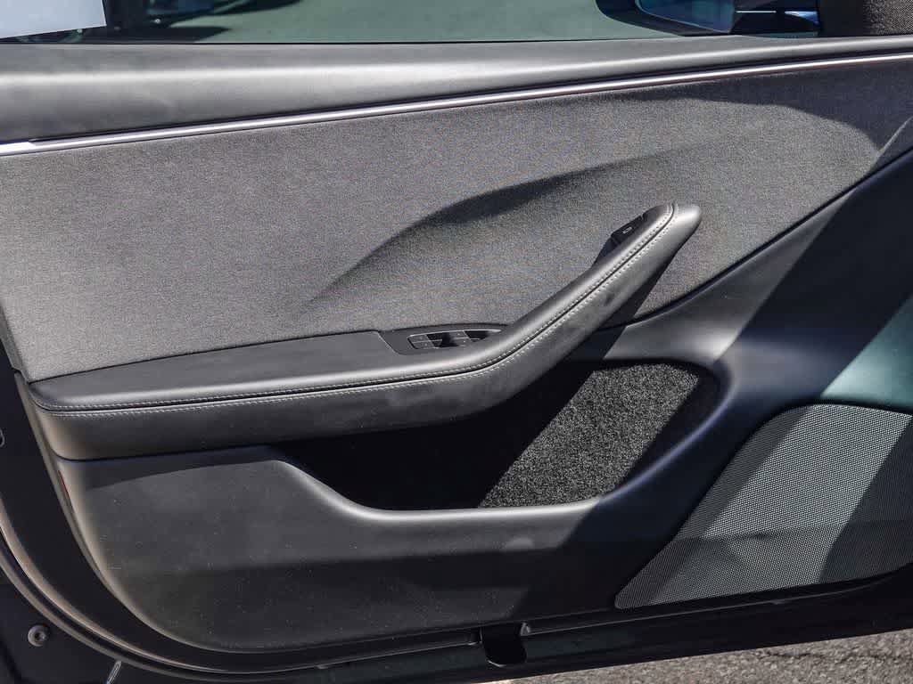 Used 2025 Tesla Model 3 Long Range RWD image 18