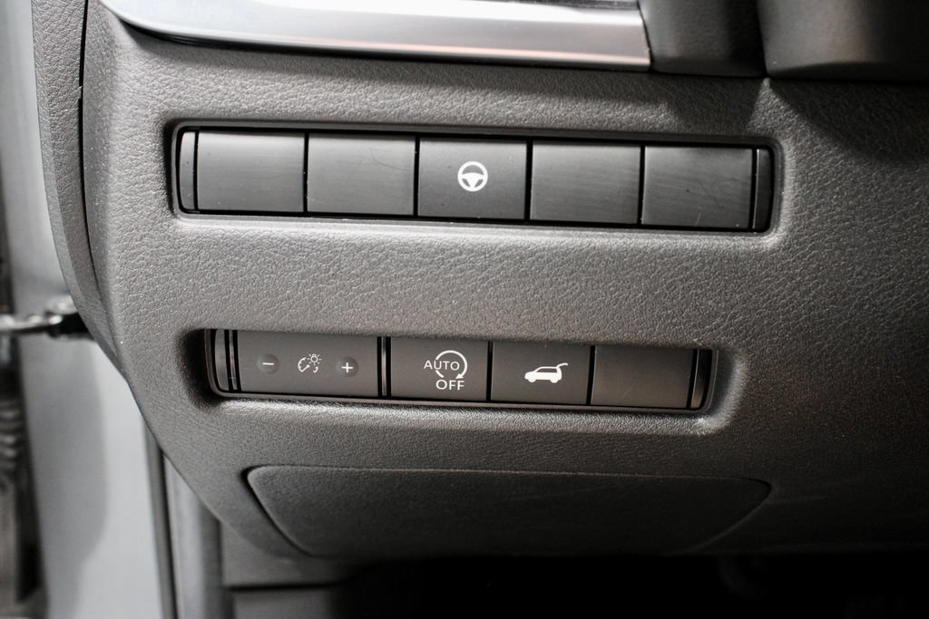Certified 2023 Nissan Rogue SV w/ SV Premium B Package AWD/4WD image 27