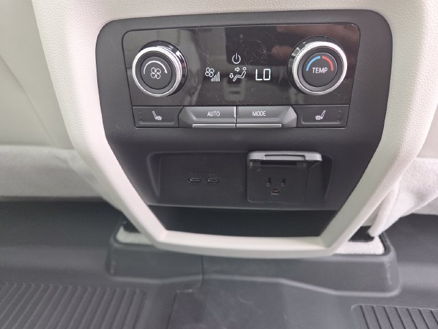 New 2026 Buick Enclave Avenir w/ Super Cruise Package AWD/4WD image 18