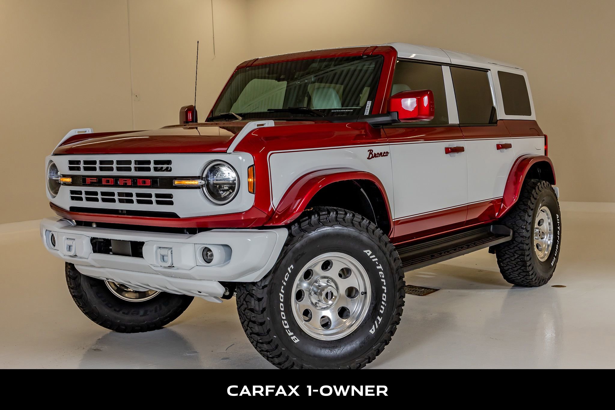 Used 2025 Ford Bronco Heritage Edition AWD/4WD image 5