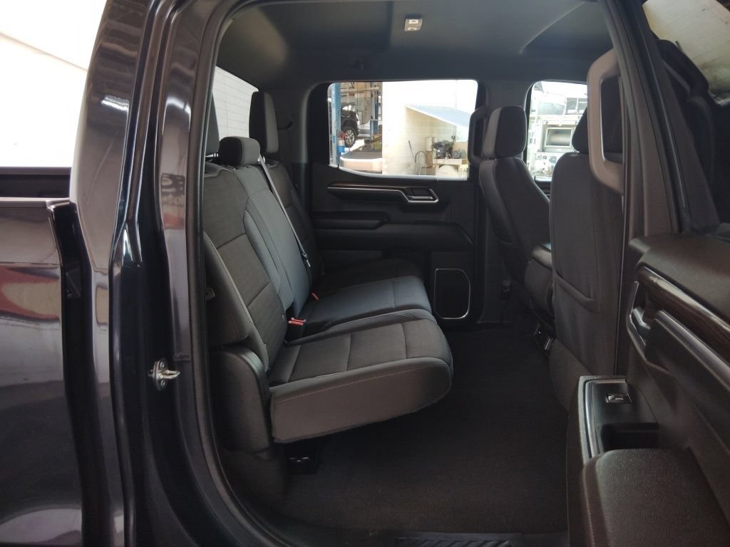 Used 2022 Chevrolet Silverado 1500 RST AWD/4WD image 15
