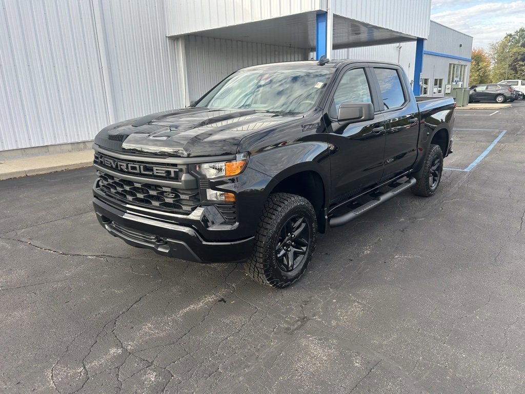 New 2026 Chevrolet Silverado 1500 Custom Trail Boss w/ Midnight Edition image 3