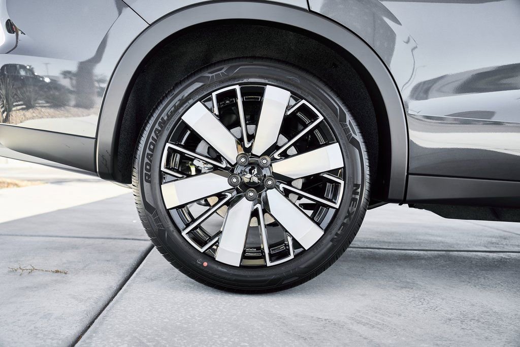 New 2026 Mitsubishi Outlander SE FWD image 10