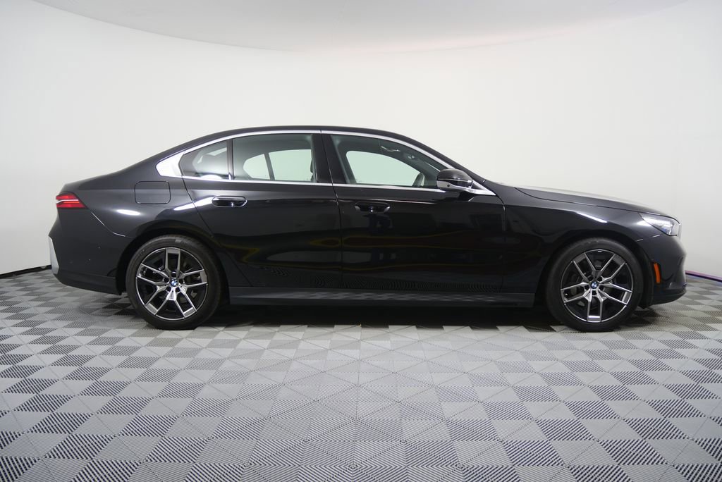Certified 2026 BMW 530i RWD image 2