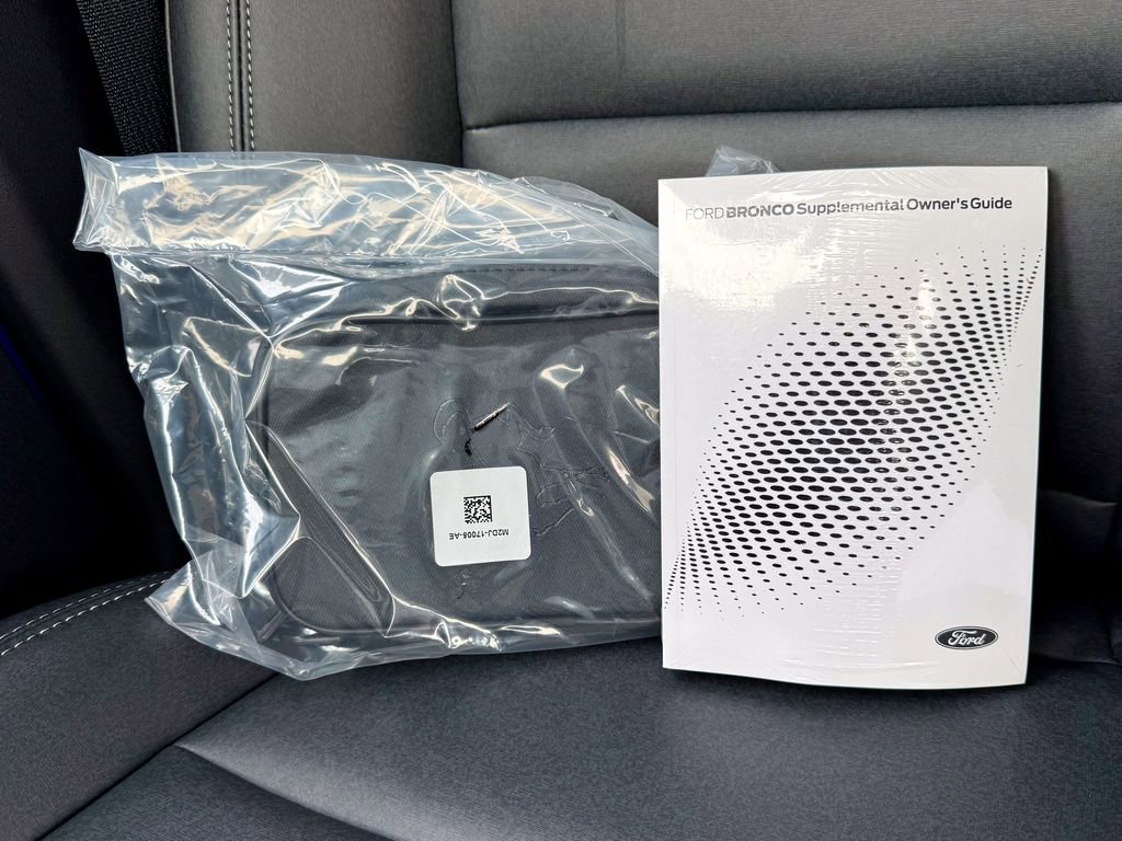 New 2026 Ford Bronco Badlands w/ Sasquatch Package image 36