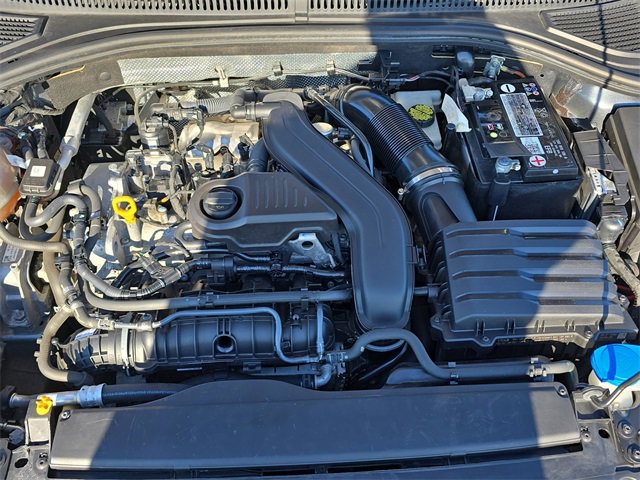 Used 2022 Volkswagen Jetta SE image 33