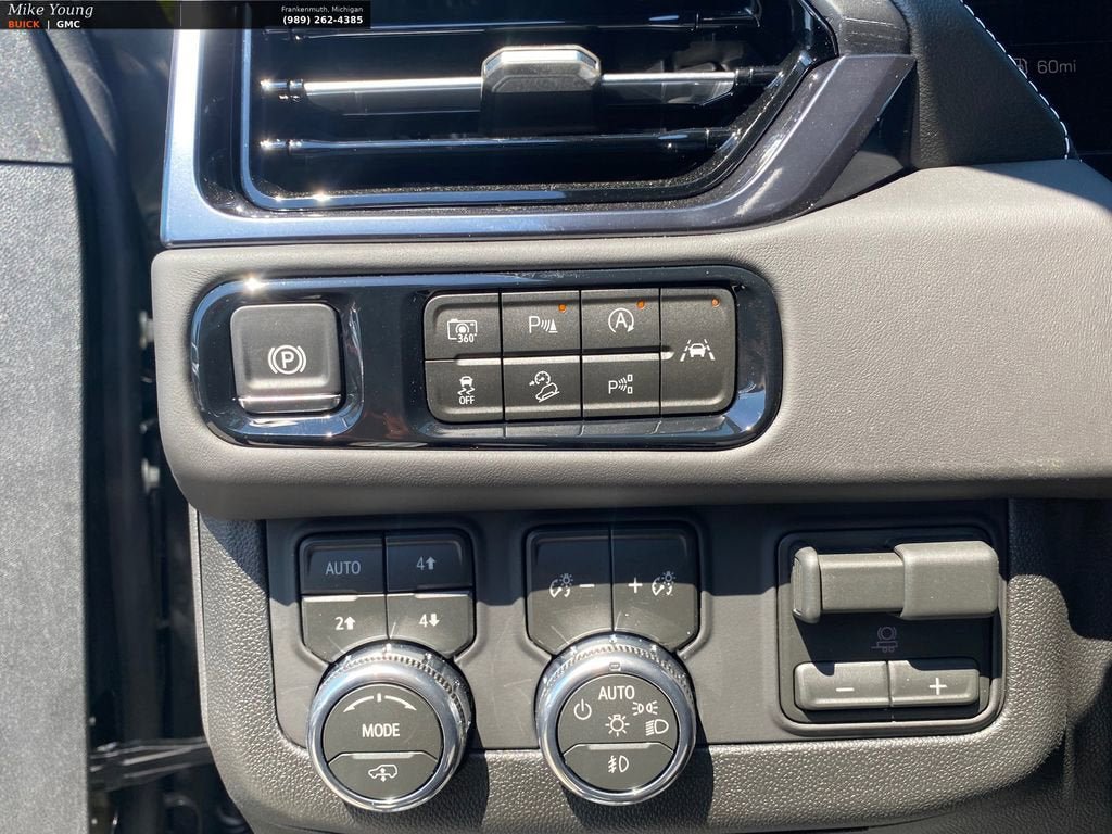 New 2026 GMC Yukon AT4 Ultimate w/ LPO, Floor Liner Package AWD/4WD image 18