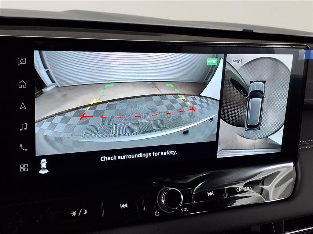 New 2025 Mitsubishi Outlander SE image 16