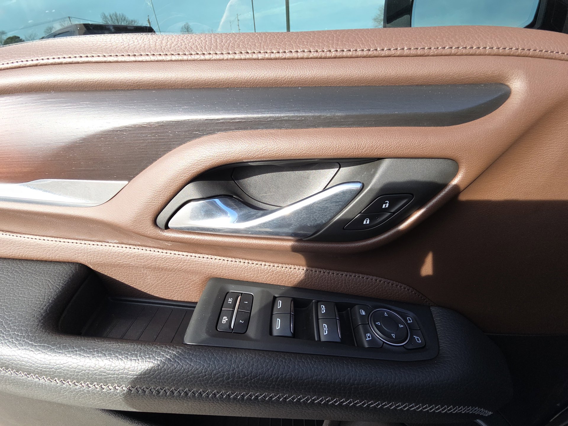 Certified 2021 GMC Yukon Denali image 13