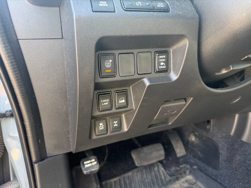 Used 2022 Nissan Frontier PRO-4X w/ Pro-4X Premium Package AWD/4WD image 7