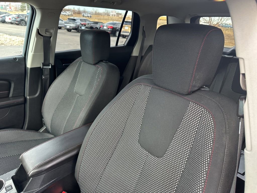 Used 2015 GMC Terrain SLE image 13