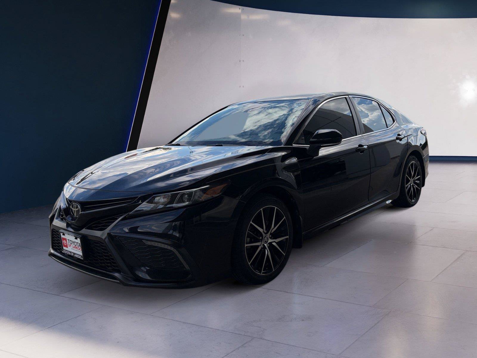 Used 2022 Toyota Camry SE