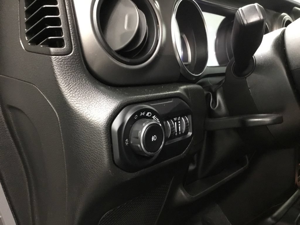 Used 2022 Jeep Wrangler Unlimited Sport AWD/4WD image 10