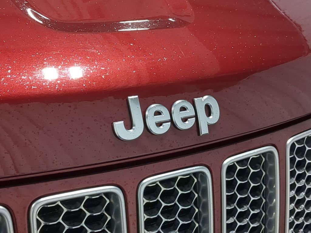 Used 2016 Jeep Grand Cherokee Summit w/ Platinum Series Group AWD/4WD image 15