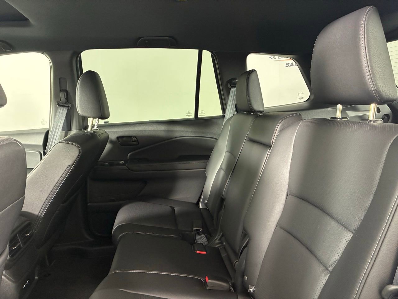 Used 2025 Honda Passport EX-L image 26