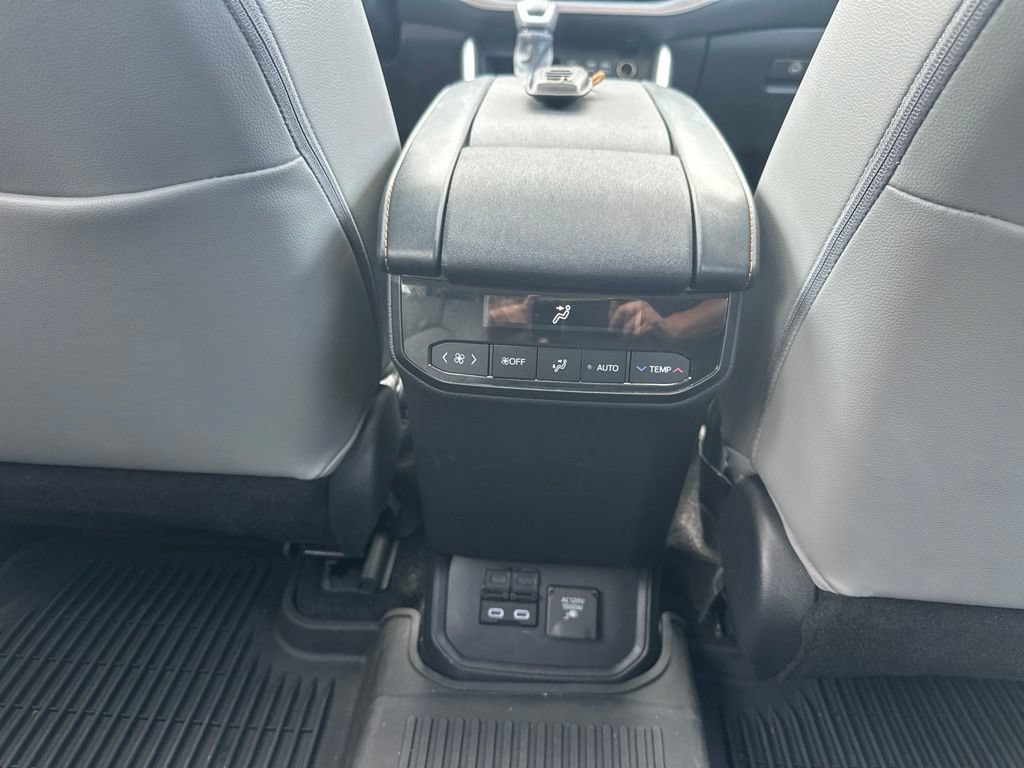 Used 2023 Toyota Highlander Bronze Edition AWD/4WD image 36
