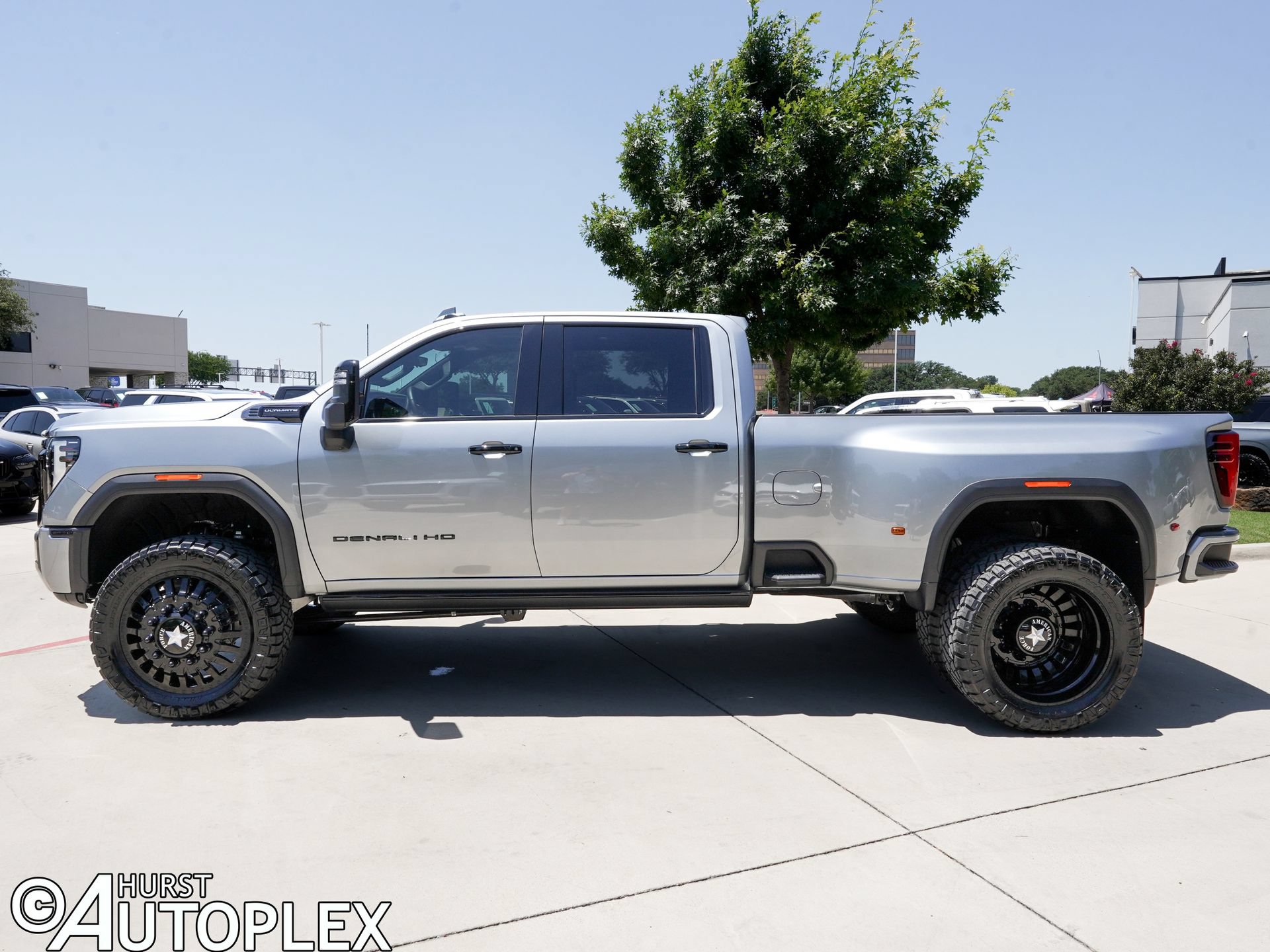 Used 2026 GMC Sierra 3500 Denali Ultimate AWD/4WD image 8