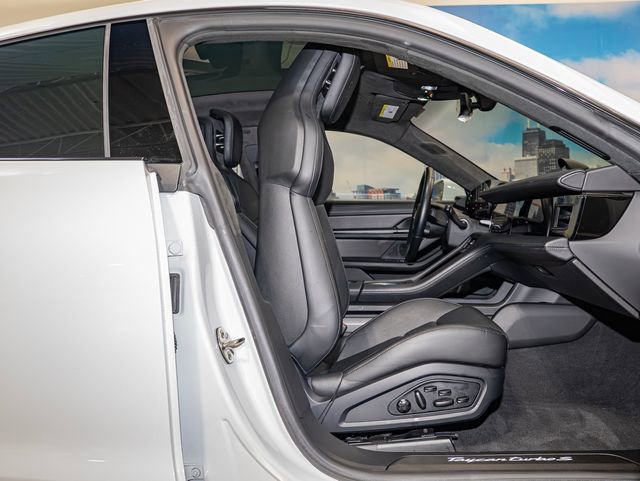 Used 2020 Porsche Taycan Turbo S image 21