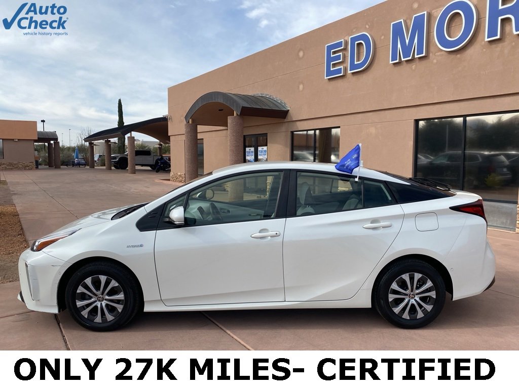 Used 2020 Toyota Prius XLE w/ Advanced Technology Package image 4