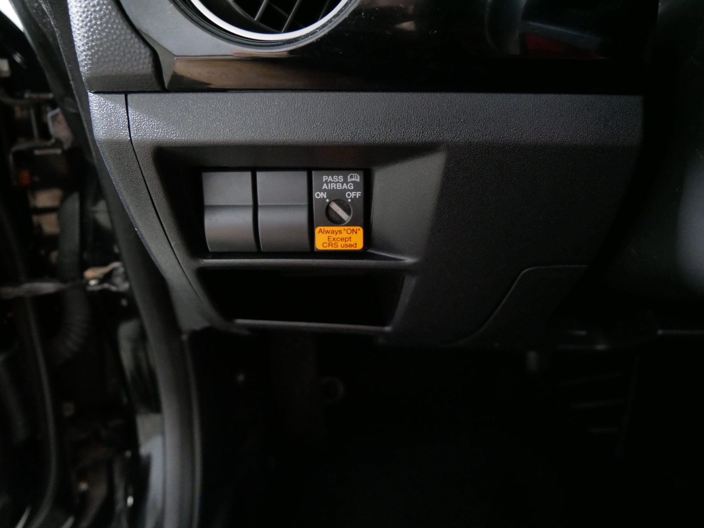 Used 2008 MAZDA MX-5 Miata Touring RWD image 26