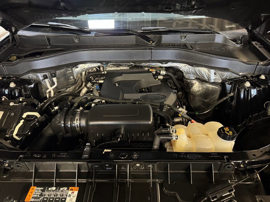 Used 2020 Ford Explorer XLT w/ Equipment Group 202A image 27