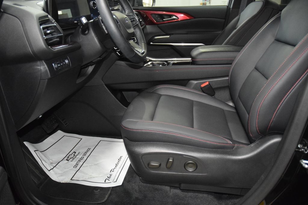 Used 2024 Chevrolet Traverse Z71 AWD/4WD image 39