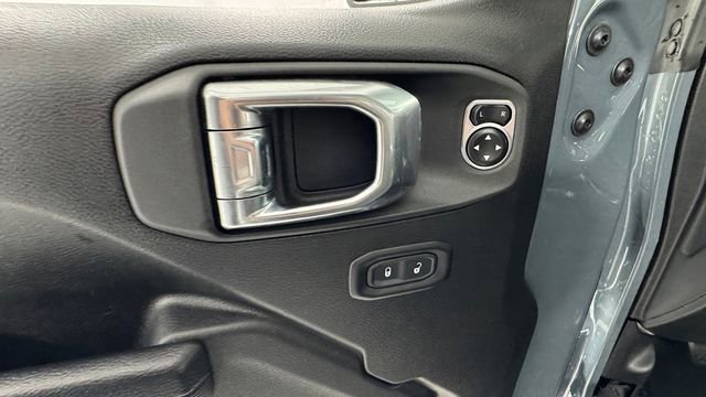 Used 2024 Jeep Wrangler Unlimited Sport AWD/4WD image 20