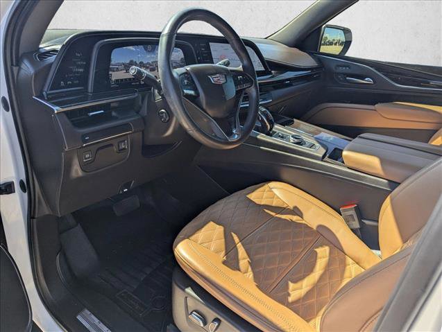 Used 2021 Cadillac Escalade Premium Luxury image 9