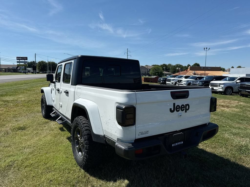 Used 2023 Jeep Gladiator Sport AWD/4WD image 12