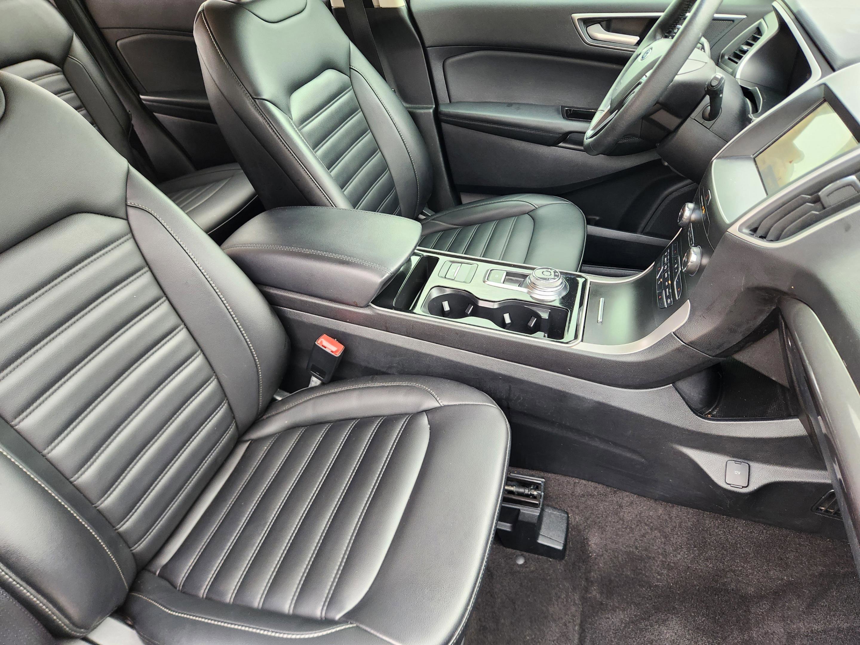 Used 2020 Ford Edge SEL w/ Convenience Package FWD image 6