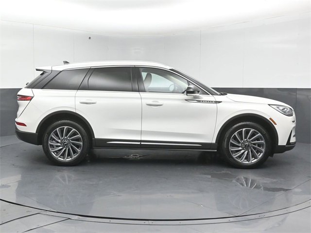 Certified 2023 Lincoln Corsair Reserve w/ Towing Package image 8