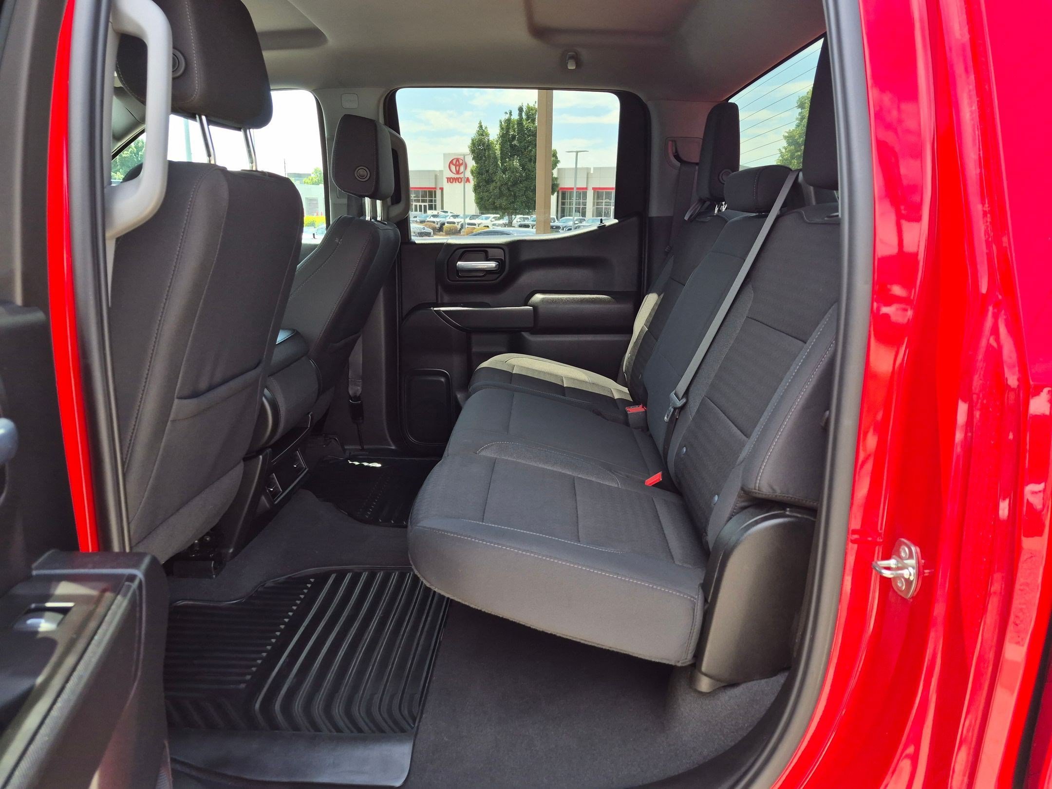 Used 2022 Chevrolet Silverado 1500 Custom AWD/4WD image 27