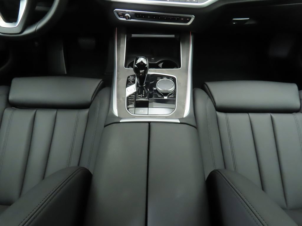Certified 2022 BMW X5 xDrive40i w/ Premium Package image 16