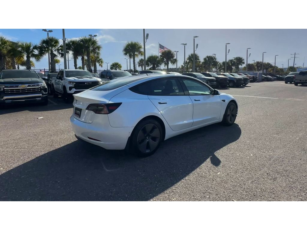 Used 2021 Tesla Model 3 Standard Range Plus image 2