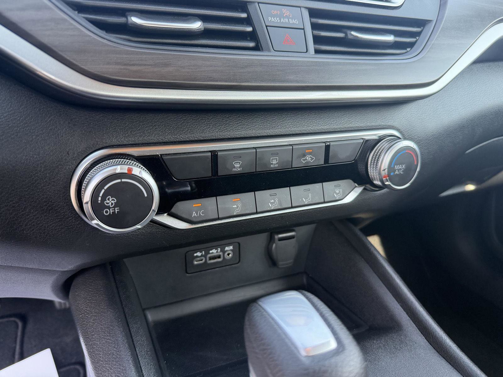 Used 2025 Nissan Altima 2.5 SV image 21