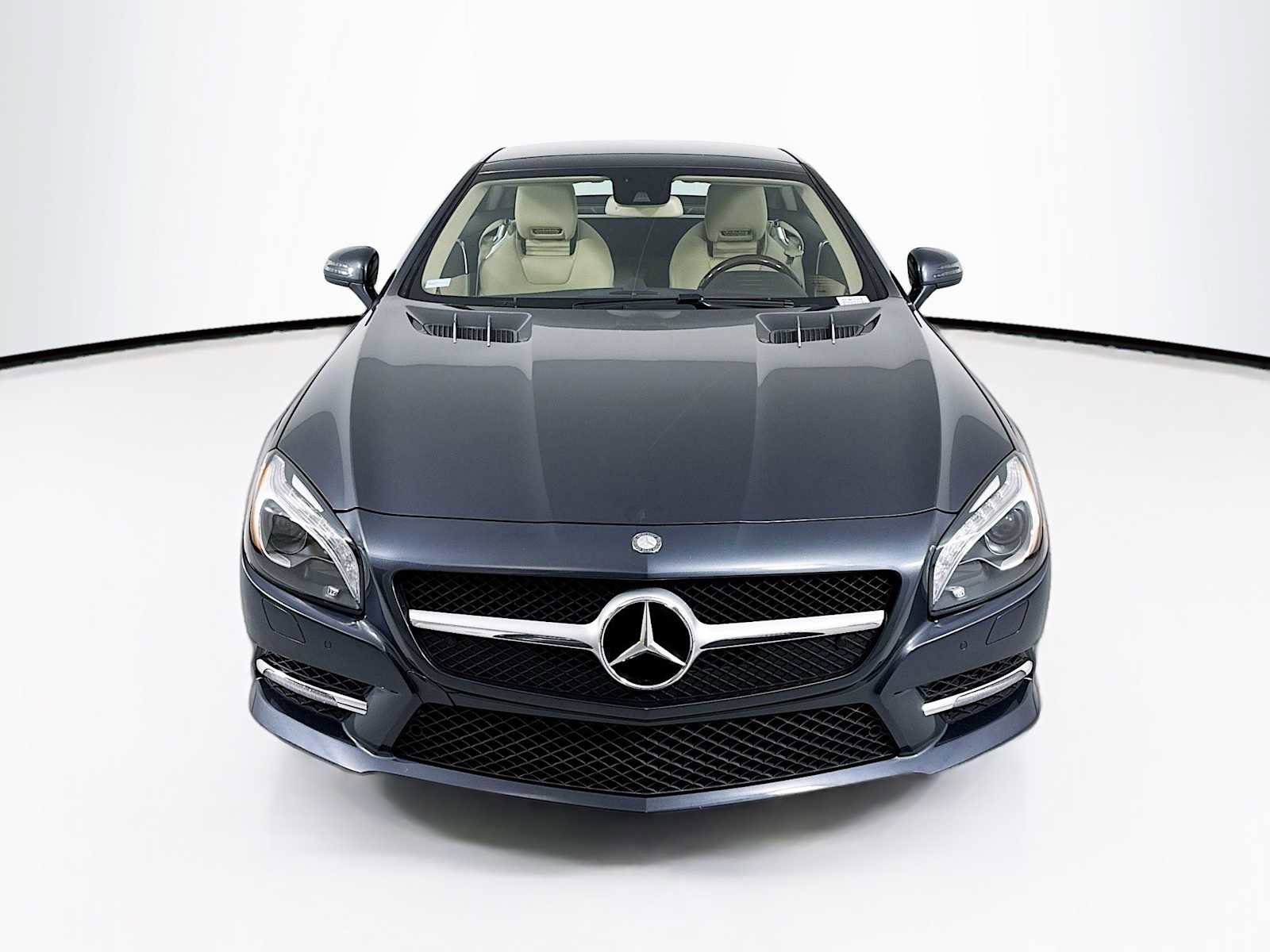 Used 2014 Mercedes-Benz SL 550 image 6