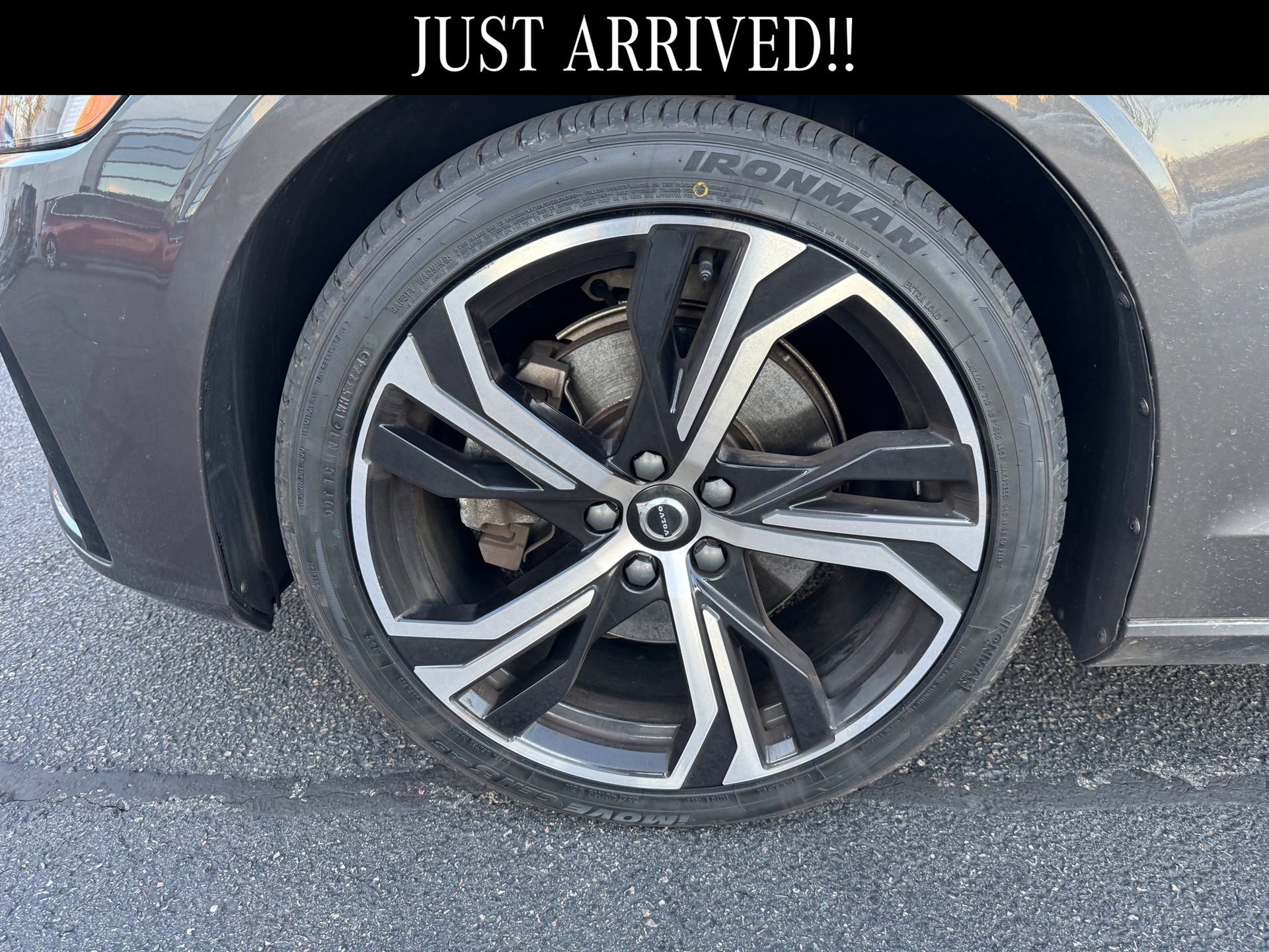 Used 2023 Volvo S60 B5 Core w/ Climate Package image 5