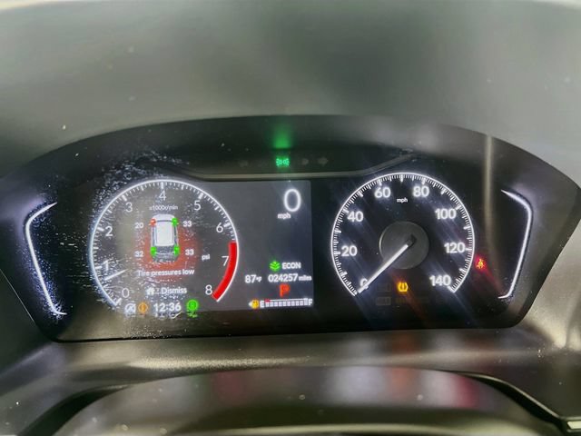 Used 2025 Honda Pilot Sport image 15