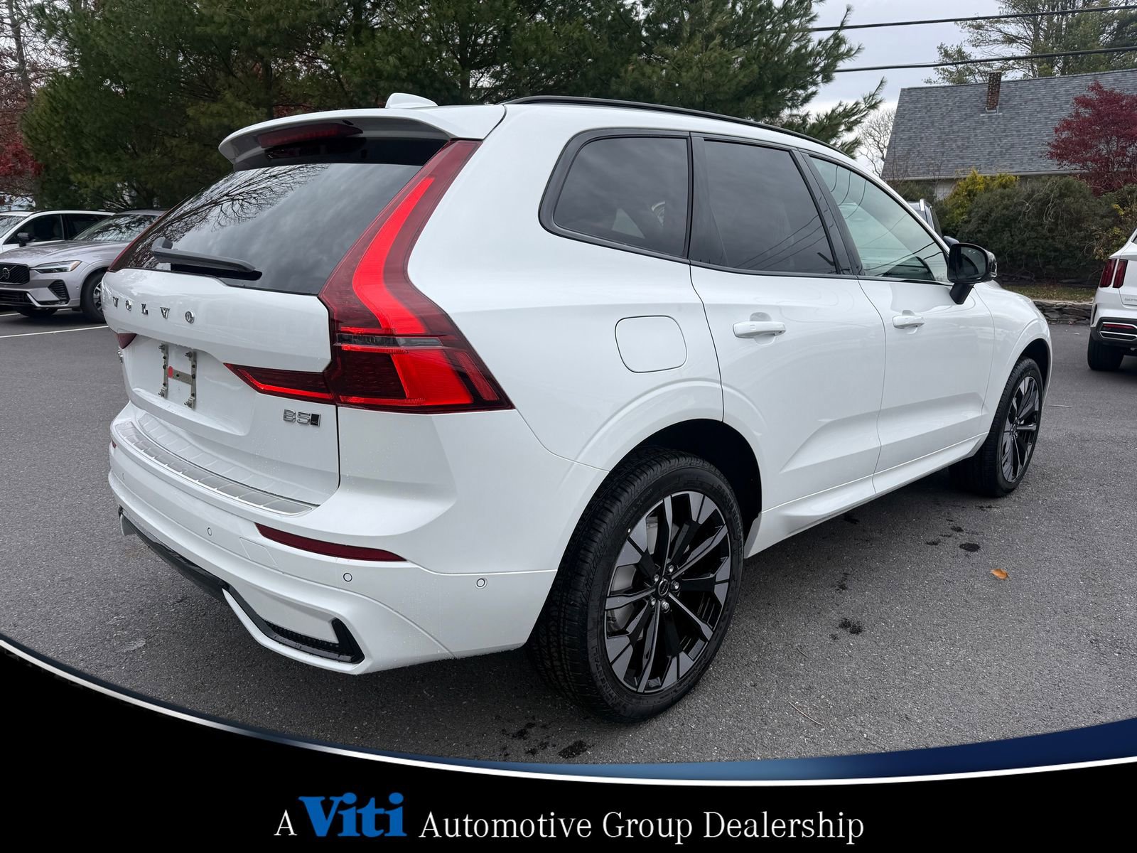 Used 2026 Volvo XC60 B5 Plus w/ Protection Package Premier AWD/4WD image 8