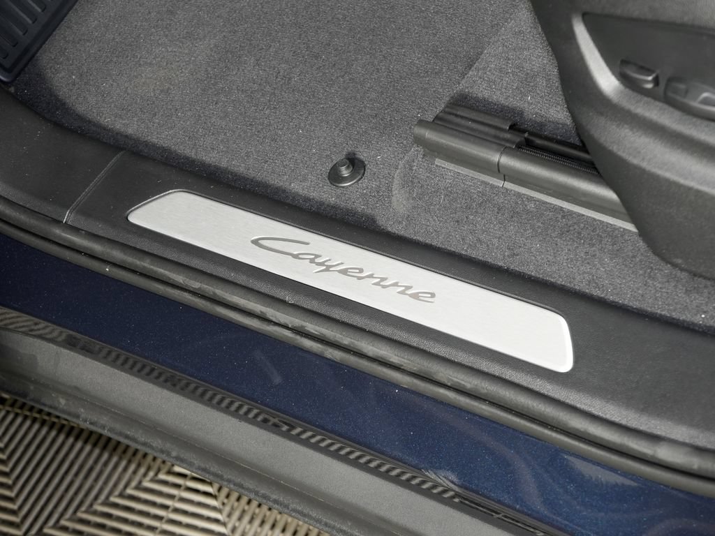 New 2026 Porsche Cayenne AWD/4WD image 18