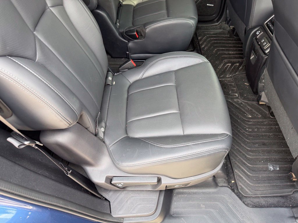 Used 2022 Subaru Ascent Touring AWD/4WD image 20