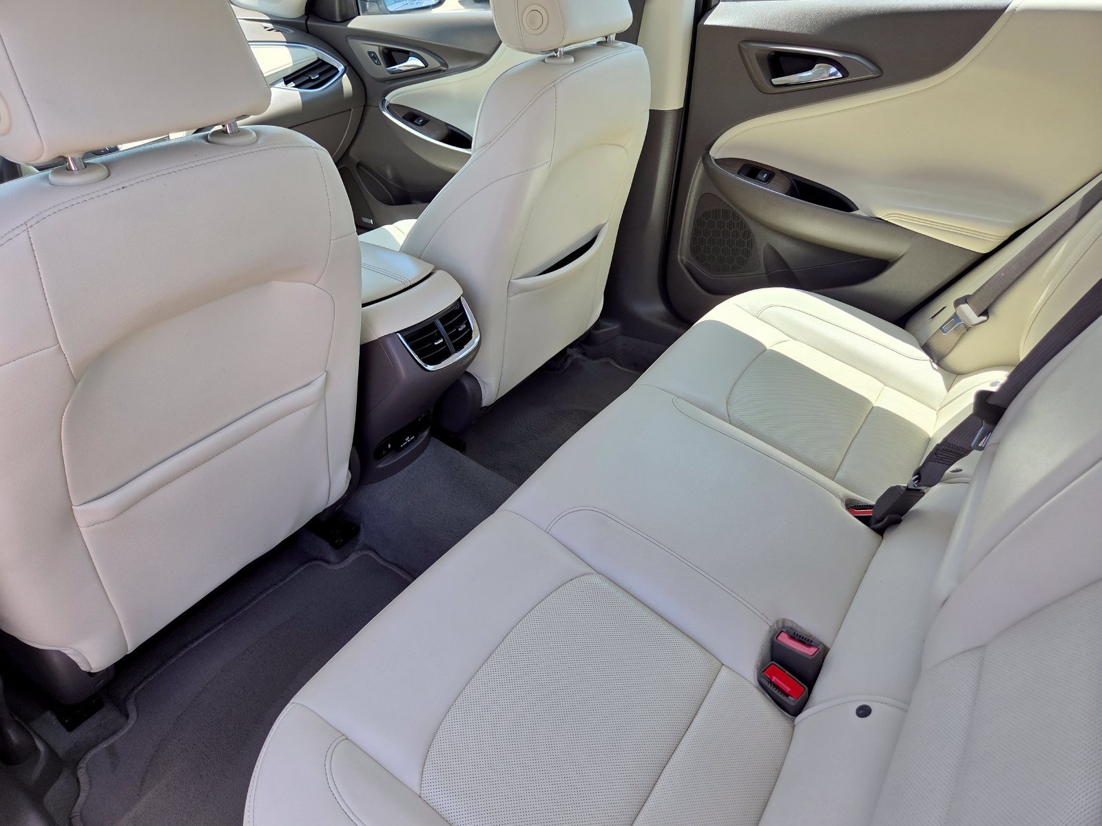 Used 2024 Chevrolet Malibu LT FWD image 24