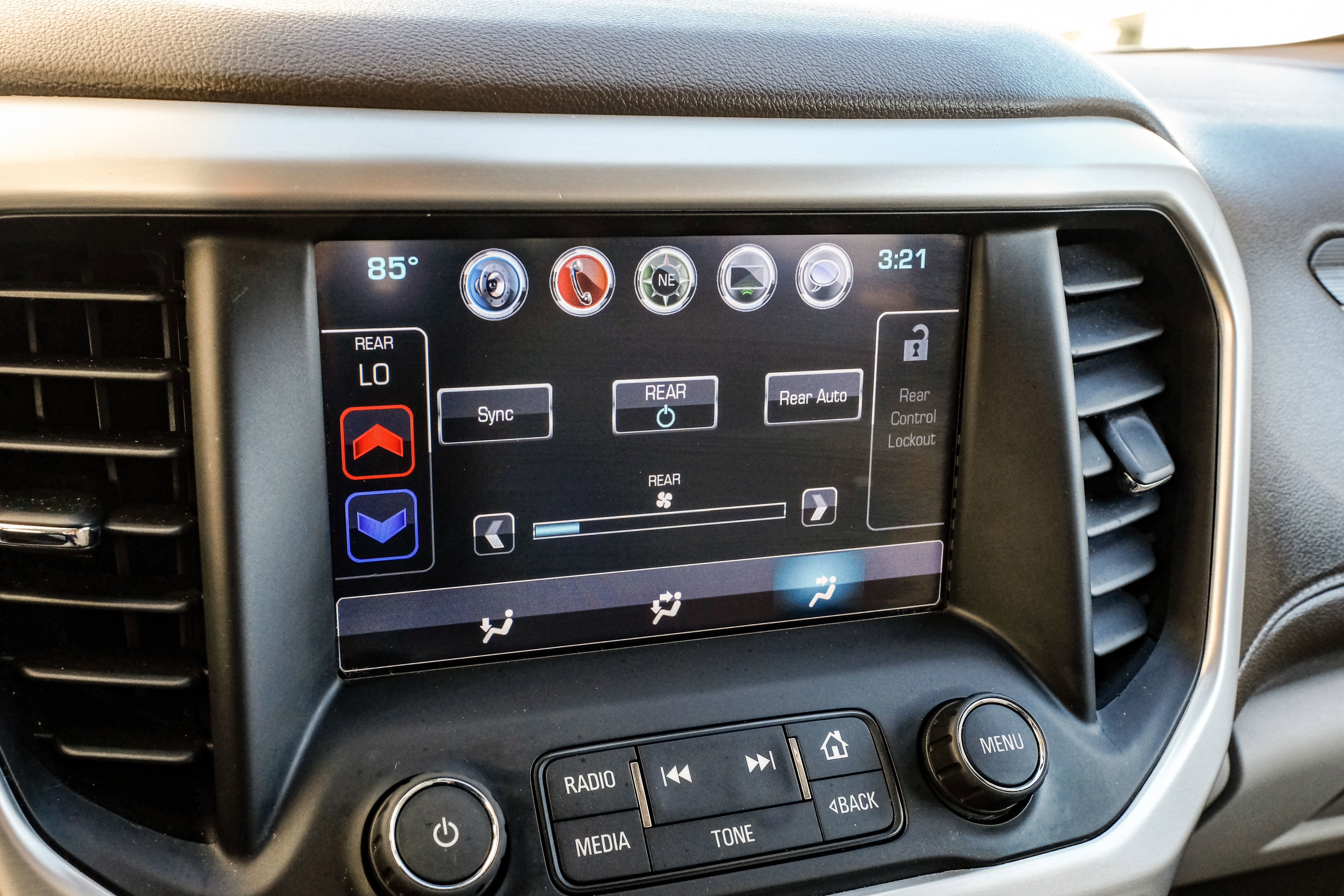Used 2018 GMC Acadia SLT FWD image 27