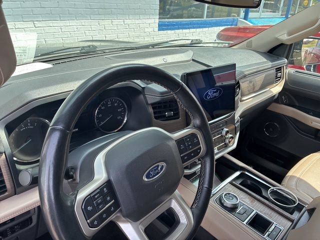 Used 2023 Ford Expedition Limited image 22