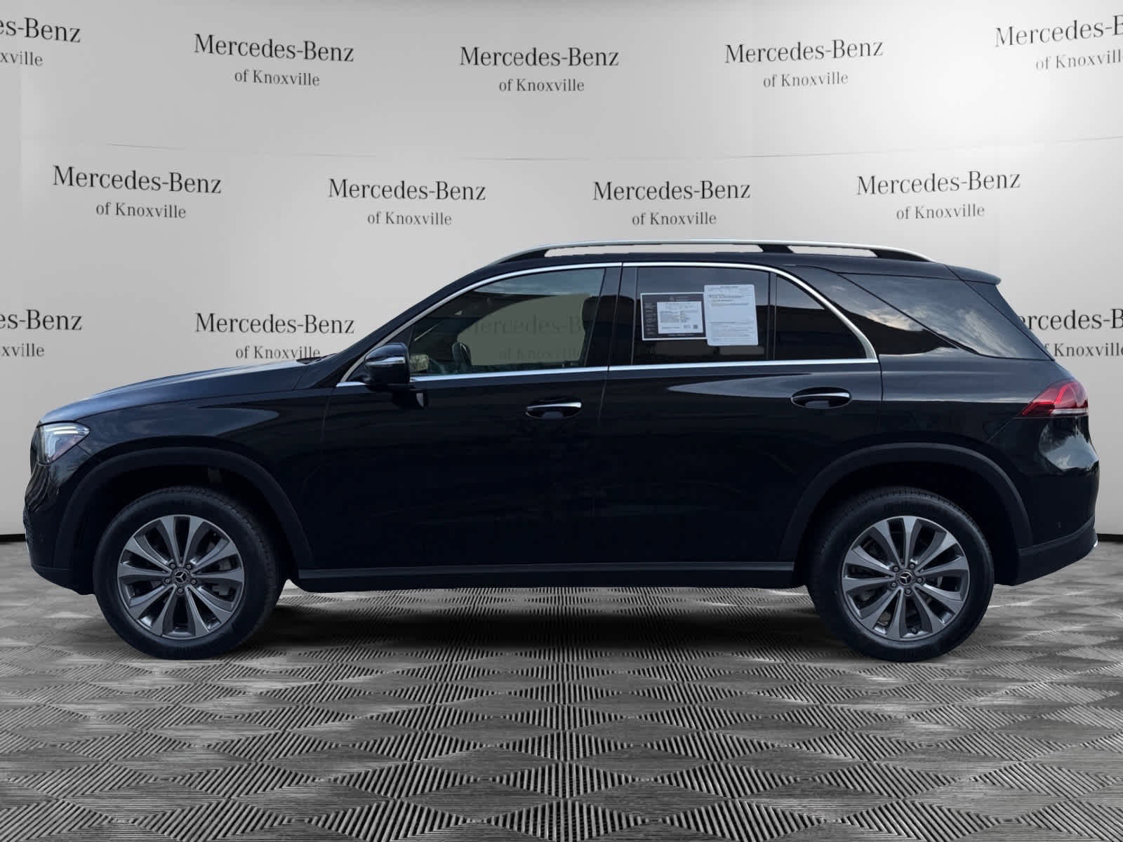 Certified 2023 Mercedes-Benz GLE 350 4MATIC image 2