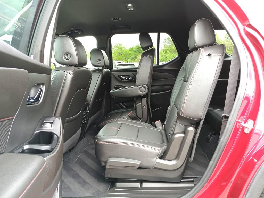 Used 2023 Chevrolet Traverse RS image 26