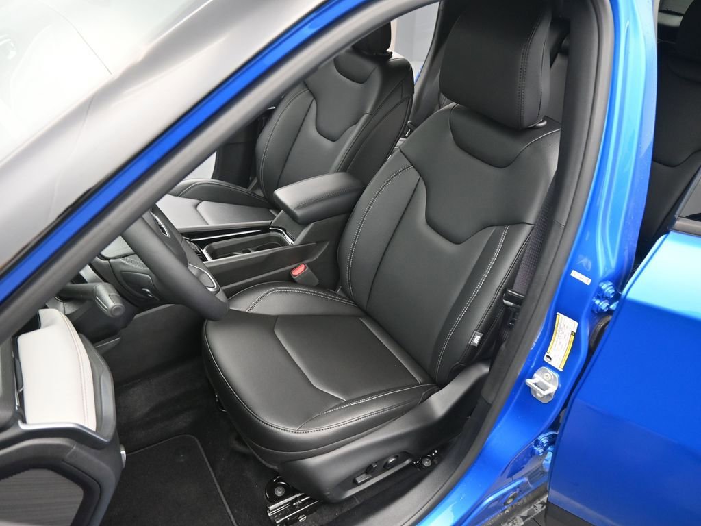 New 2025 Jeep Compass Limited image 11