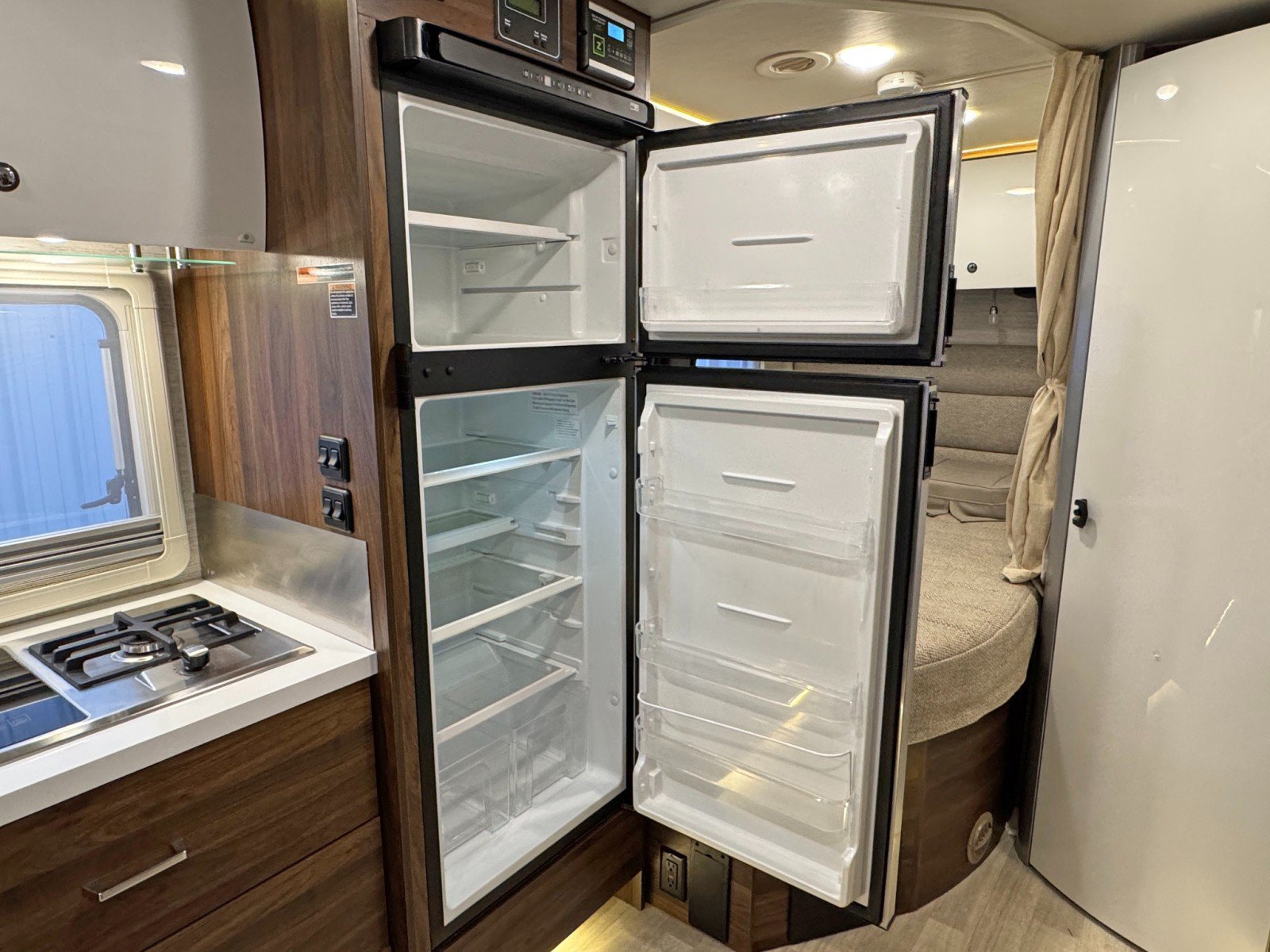 Used 2021 Mercedes-Benz Sprinter 3500 w/ Acoustic Package image 88